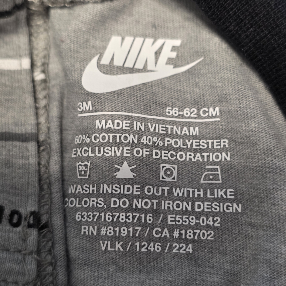 Nike Kids Activewear Dri-fit Baby Romper Onesie Gray & Black Striped Boys 3m - Picture 4 of 5